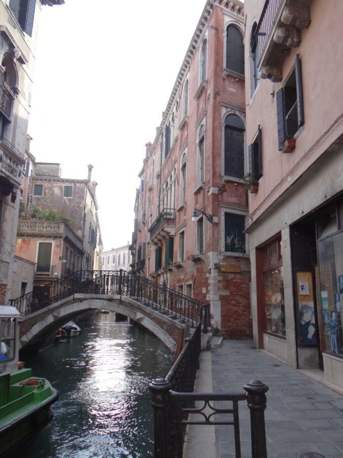Palazzo Boldu - Ca' Colombina Apartman Velence Kültér fotó